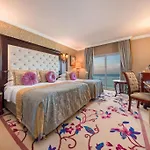Hotel Merit Park & Casino