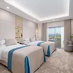 Merit Park & Casino Hotel 5*