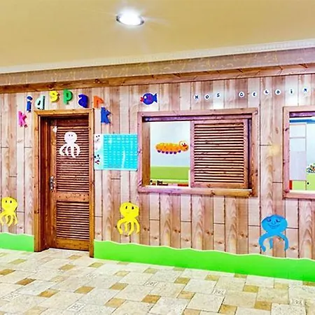 מלון Merit Park & Casino