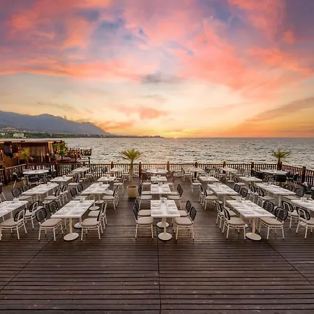 Merit Park & Casino Hotel Karmi