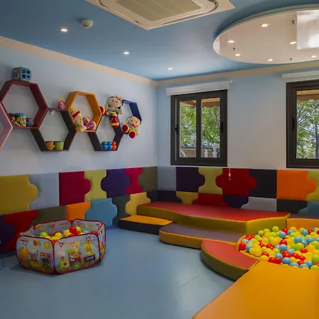 Merit Park & Casino Hotel 5*