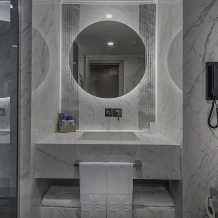 Merit Park & Casino Hotel Karmi