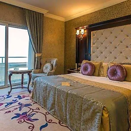 Merit Park & Casino 5* Karmi