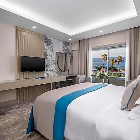 Merit Park & Casino Отель Karmi
