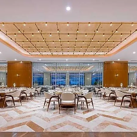 Merit Park & Casino 5* Karmi