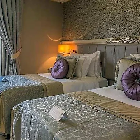 Отель Merit Park & Casino 5*