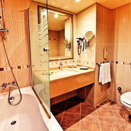 Отель Merit Park & Casino Karmi