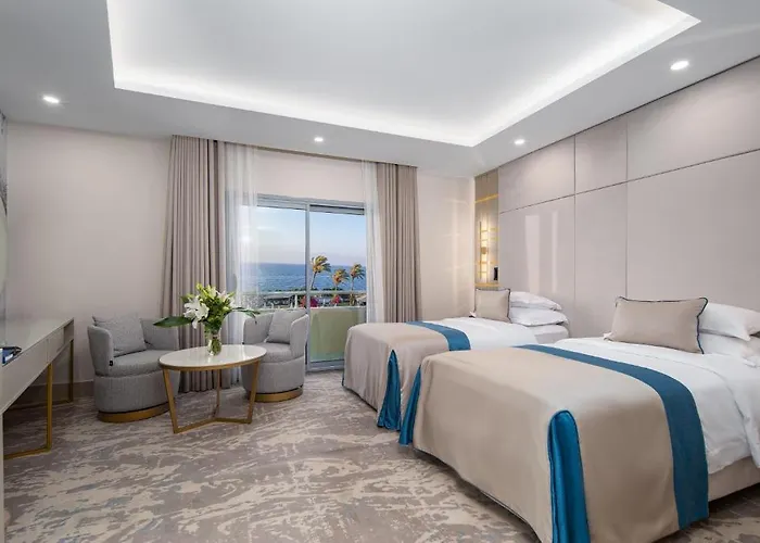 Merit Park & Casino Hotel 5*