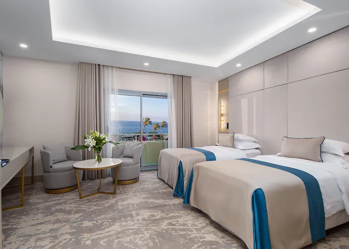 Hotel Merit Park & Casino